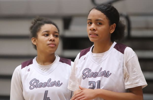 Fontana girls basketball standout Destiney Rentie by John Murphy 1-23-2024010420248